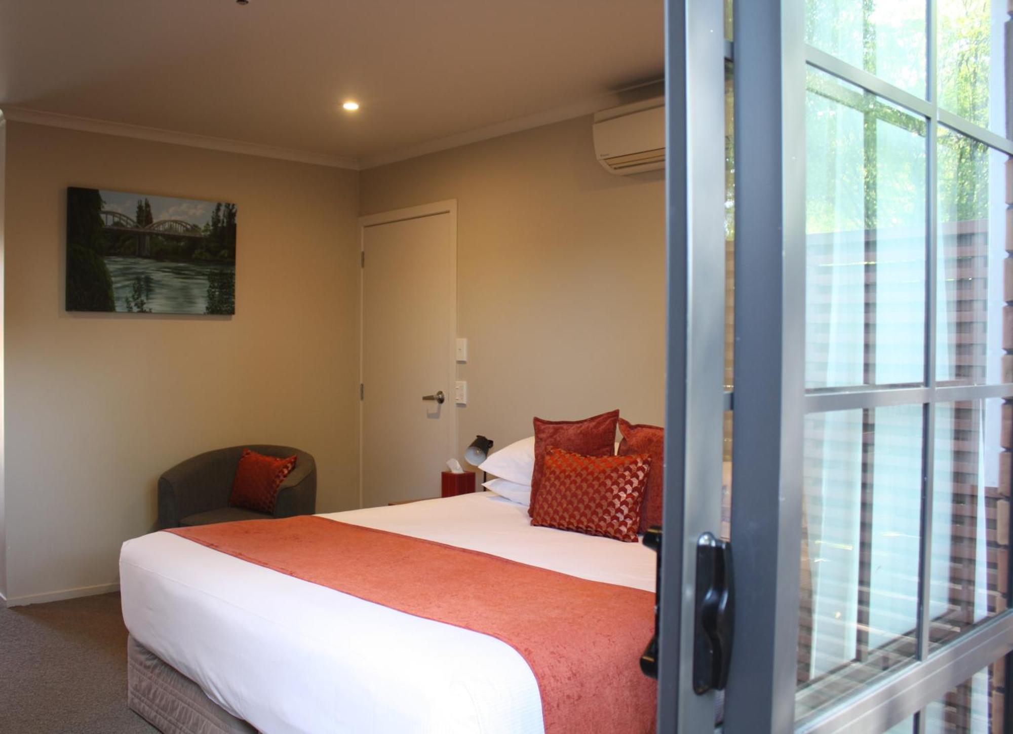 המילטון Albert Court Motor Lodge מראה חיצוני תמונה