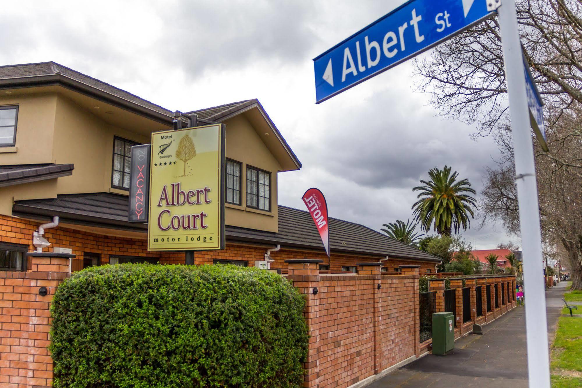 המילטון Albert Court Motor Lodge מראה חיצוני תמונה