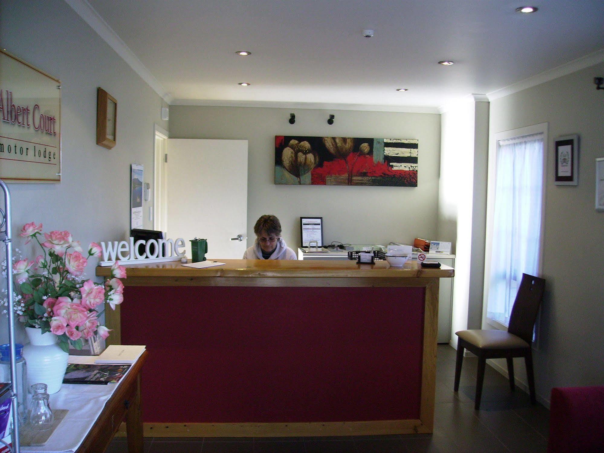 המילטון Albert Court Motor Lodge מראה חיצוני תמונה