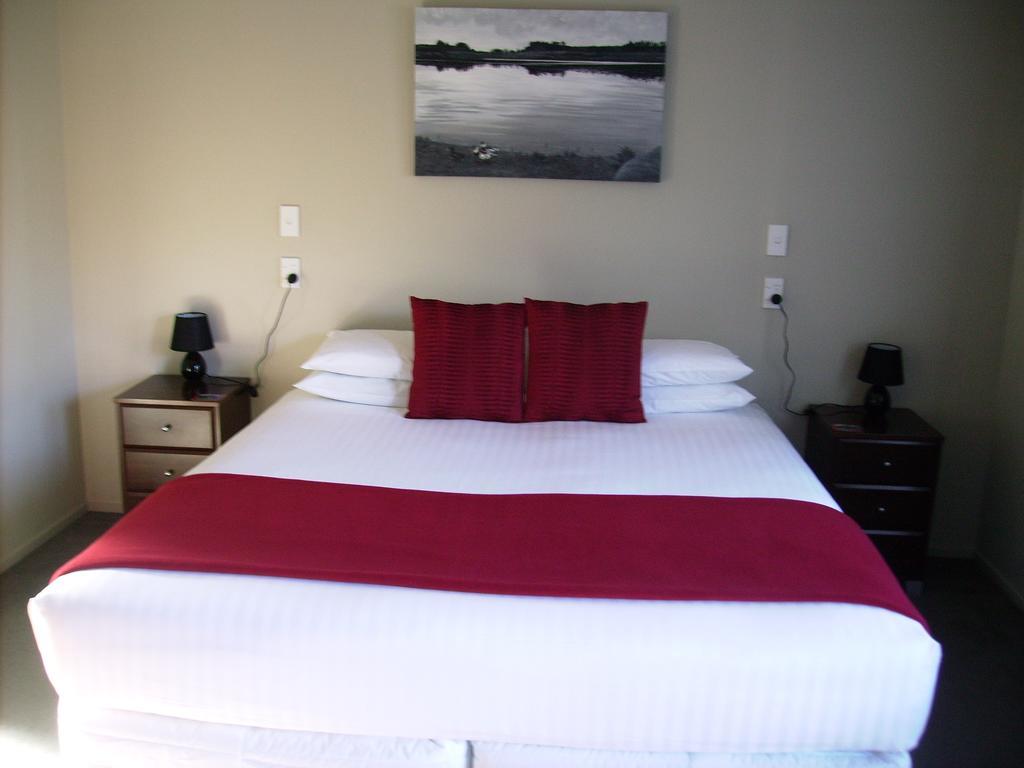 המילטון Albert Court Motor Lodge מראה חיצוני תמונה